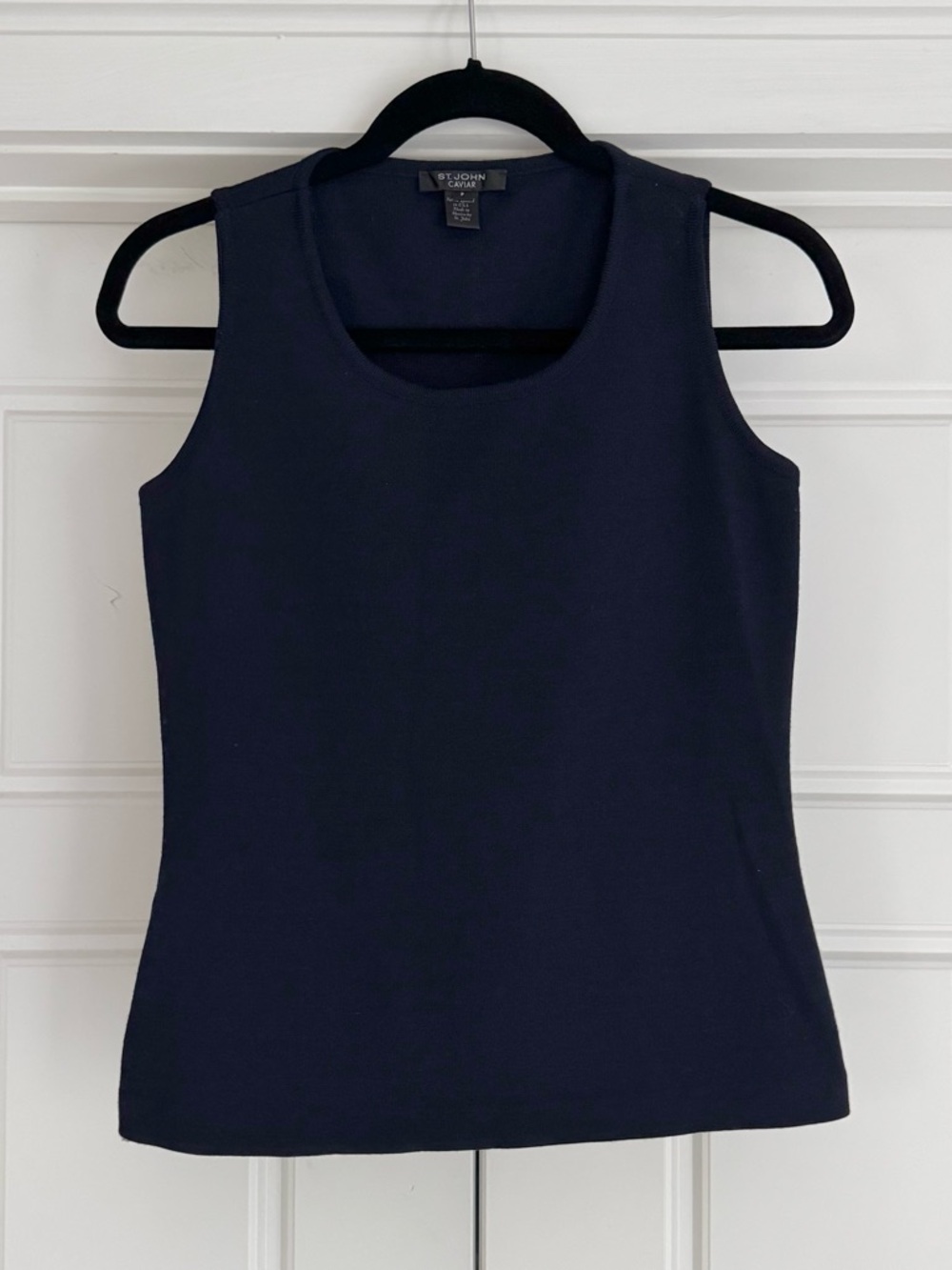 St. John Caviar Navy Knit Tank, size P (XS)